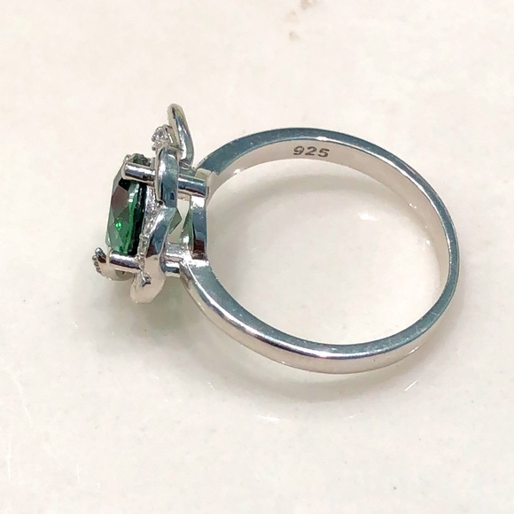 2 Ct Topaz & 14K White Gold Plated - Picture 5 of 5